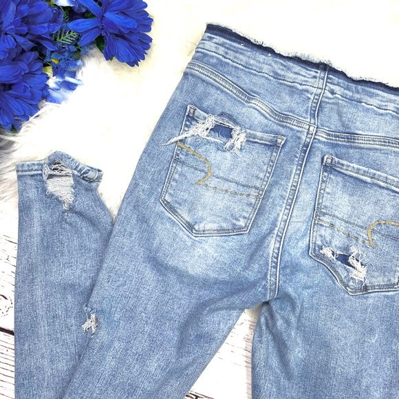 American Eagle Outfitters Denim - 👖|•AEO•| Rad Trashed Super Hi-Rise Jegging👖